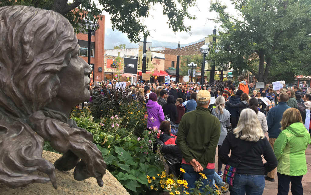 Approximately 150 people gathered in front of the Boulder County Courthouse on Tuesday to show solidarity with Dakota Access pipeline protesters in North Dakota. The protest was held next to the statue erected in 1980 as a tribute to Chief Niwot, the Arapaho people and, according to the plaque, to “sensitivity and respect for nature which is inherent in the Indian culture.” 
